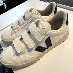 Veja Recife Logo Sneaker